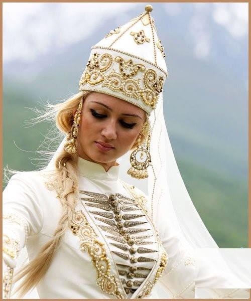 circassianblonde.jpg