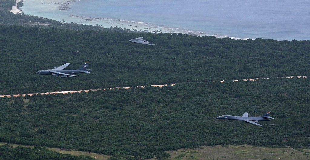 Bombertri..verGuam.jpg