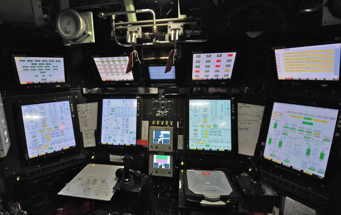 Pilots_com..d_center.jpg